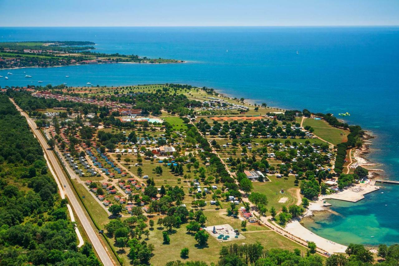 Happy Camp Mobile Homes In Camping Park Umag Karigador Eksteriør bilde